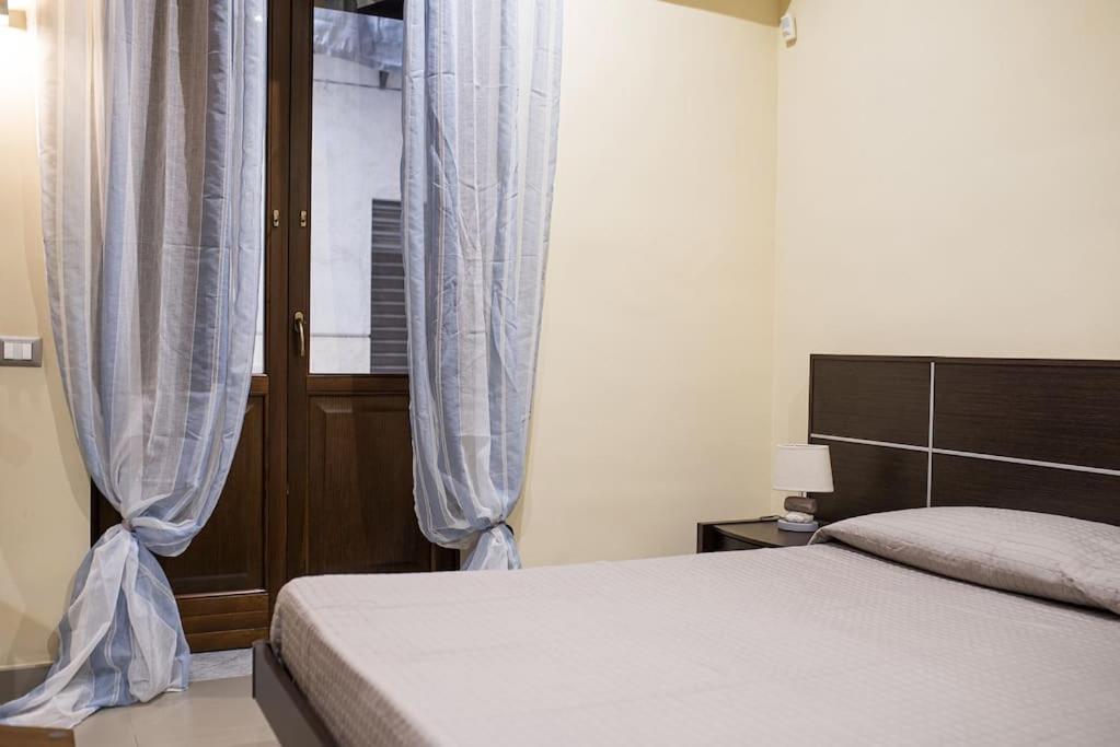 Domus Ameliae Cozy And Charming Apt At Cathedral Apartamento *