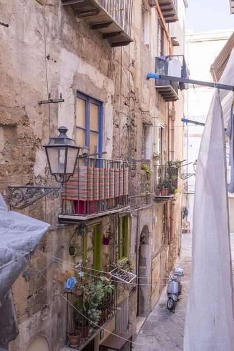 Domus Ameliae Cozy And Charming Apt At Cathedral Apartamento Palermo
